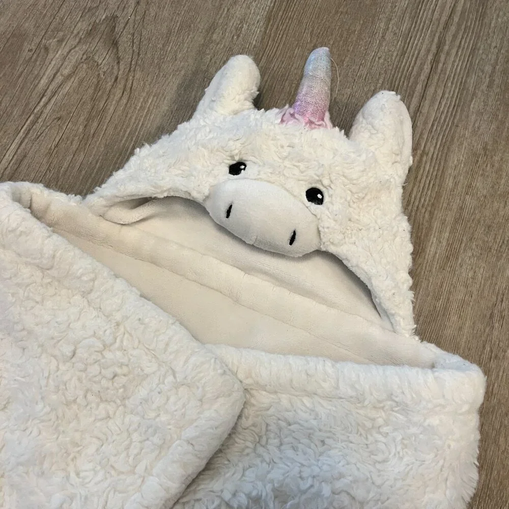Girls White Unicorn Hooded Bath Towel